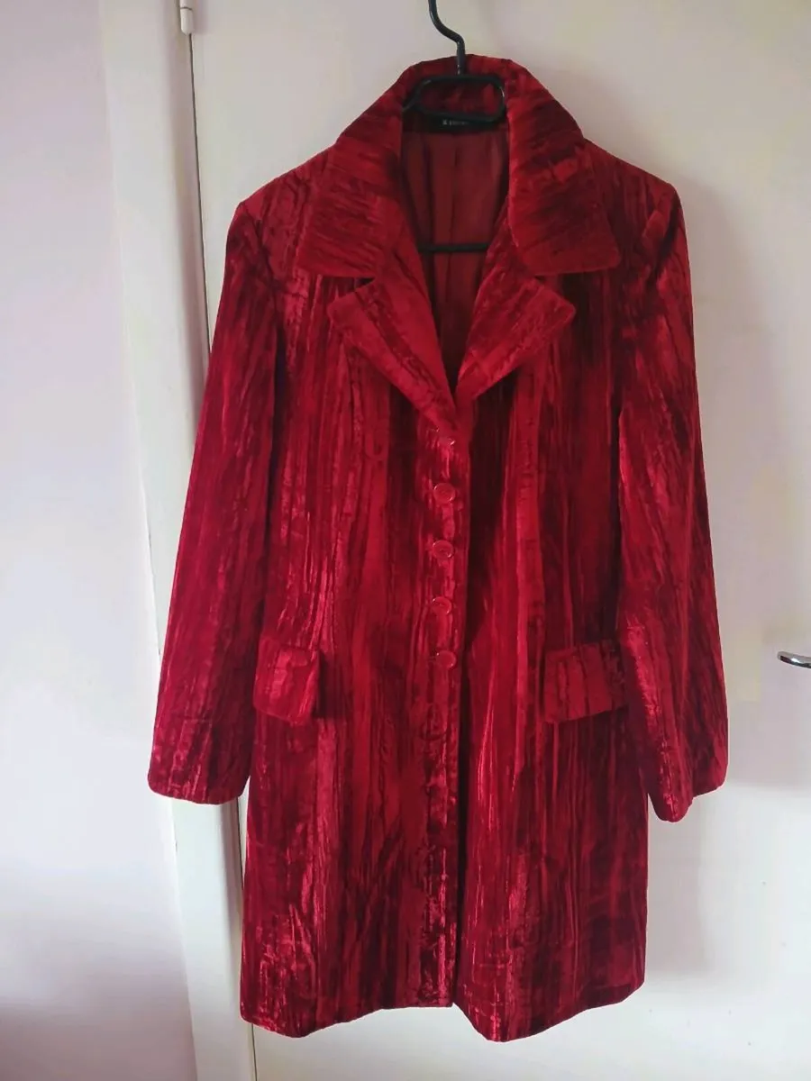 Ladies coat XL - Image 3