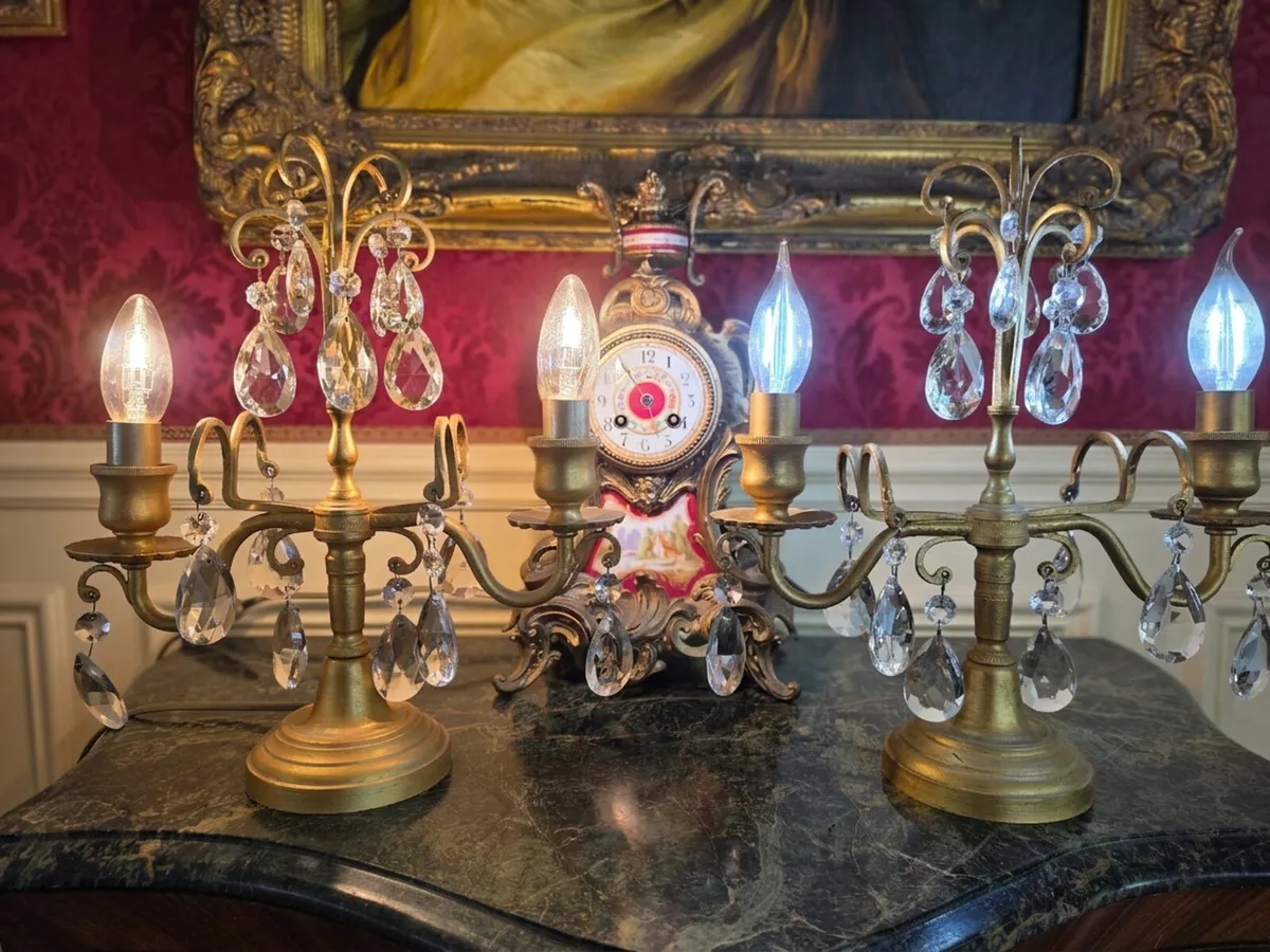 A pair of vintage crystal lamps - Image 1