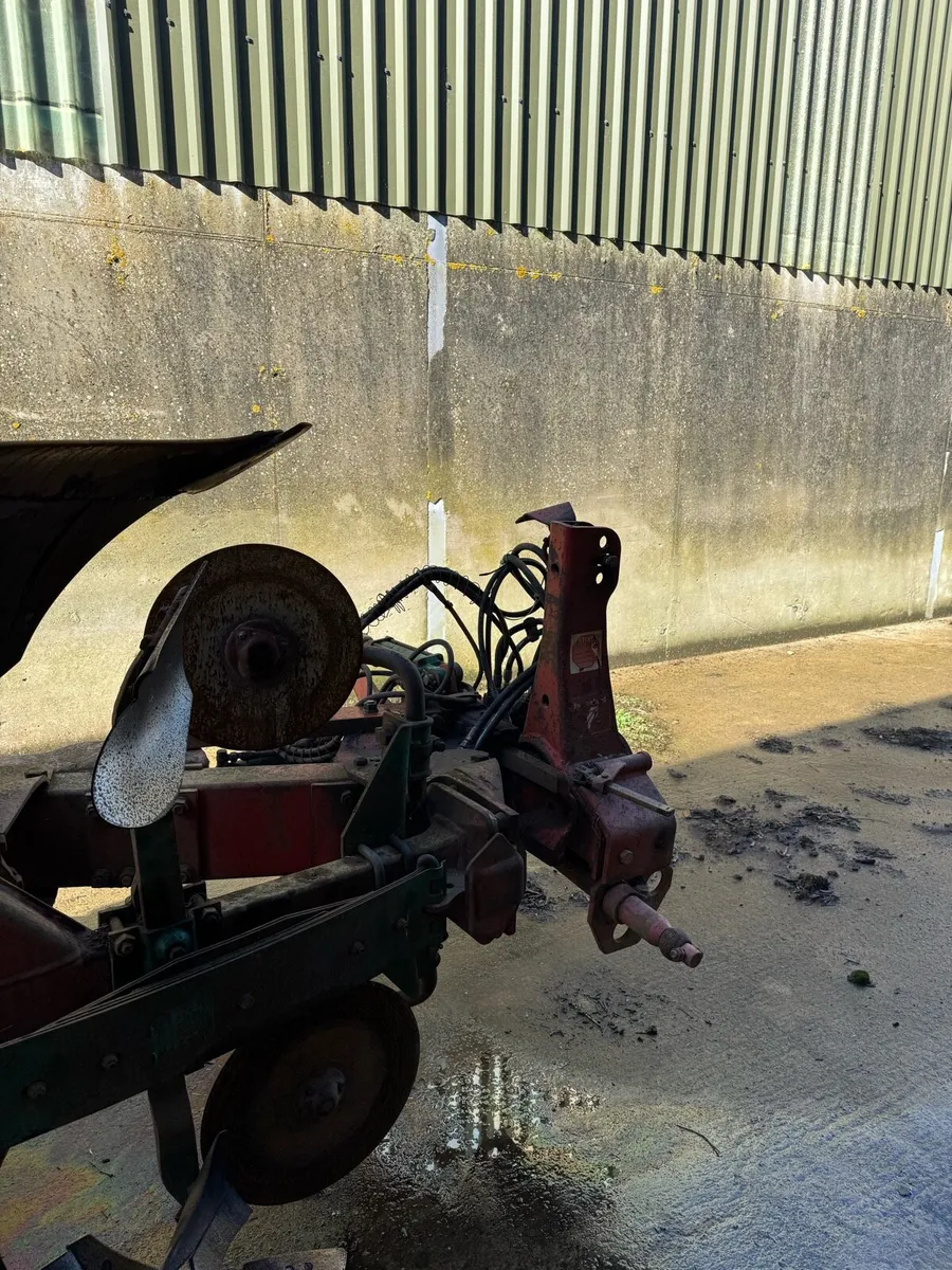 Kverneland Plough - Image 2