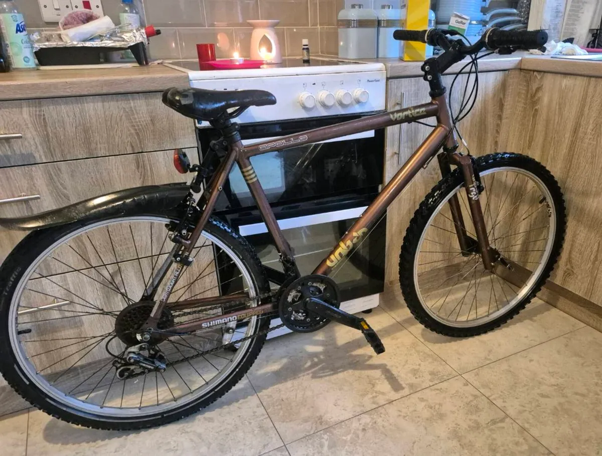 ADULTS APOLLO VORTICE 20” FRAME URBAN BIKE BRAKES - Image 2
