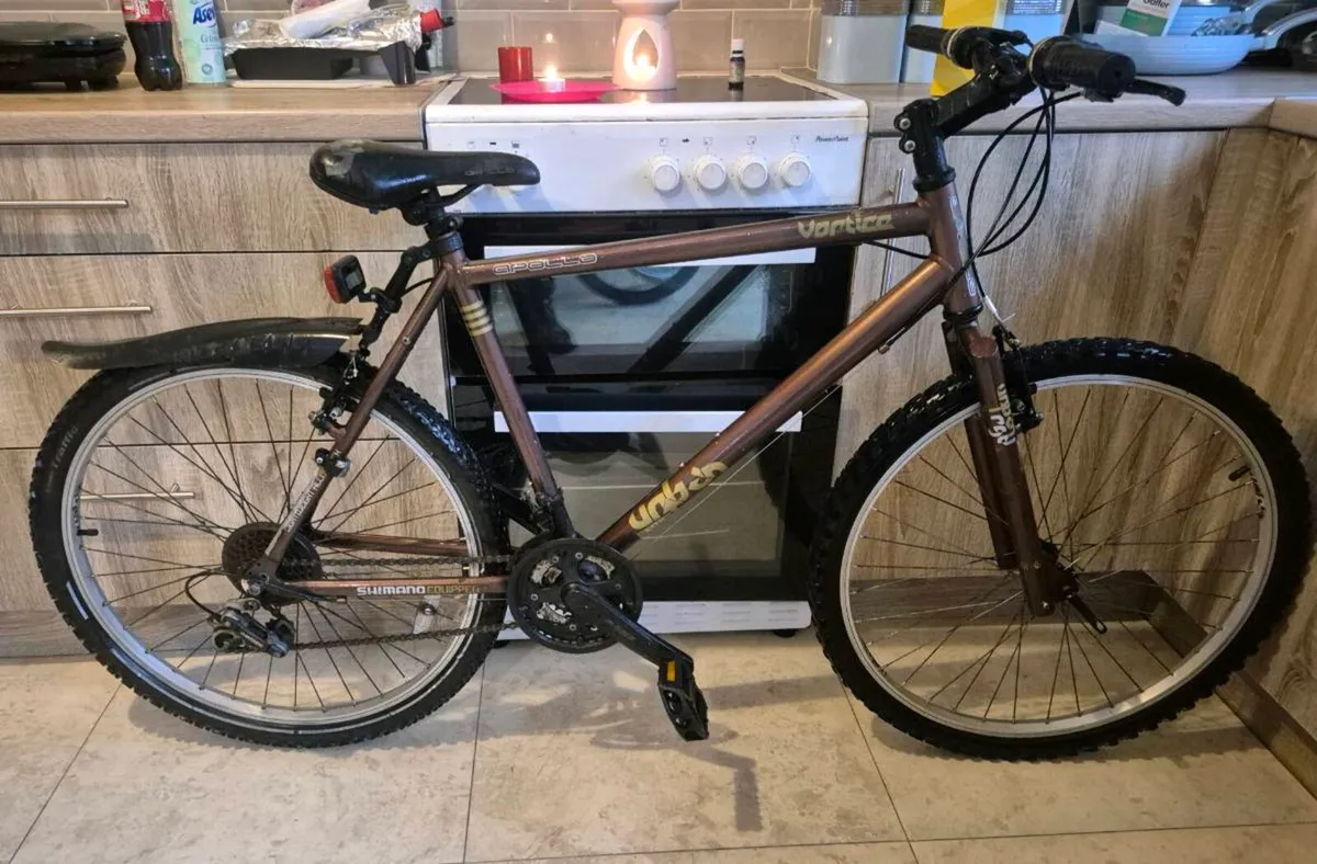 ADULTS APOLLO VORTICE 20” FRAME URBAN BIKE BRAKES - Image 3