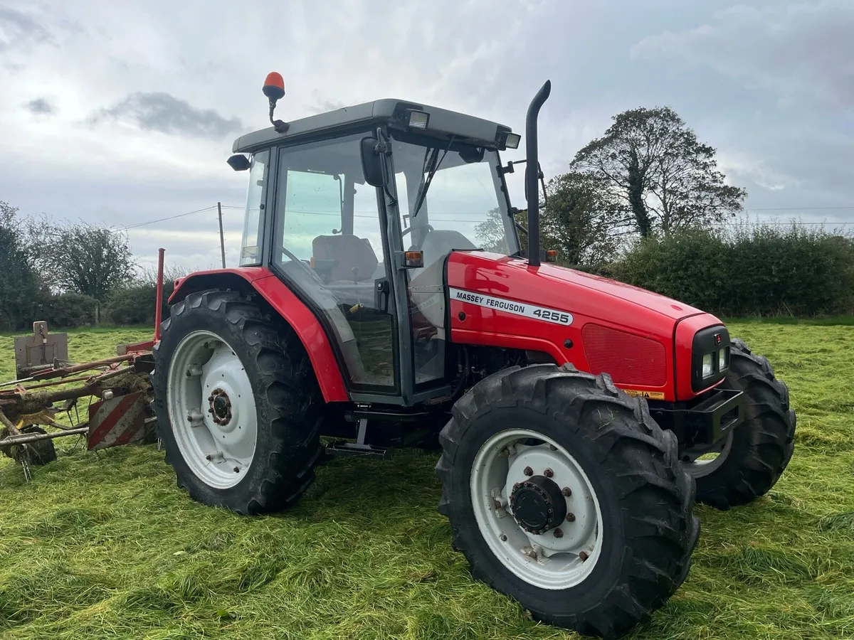 Massey Ferguson 4255 - Image 2
