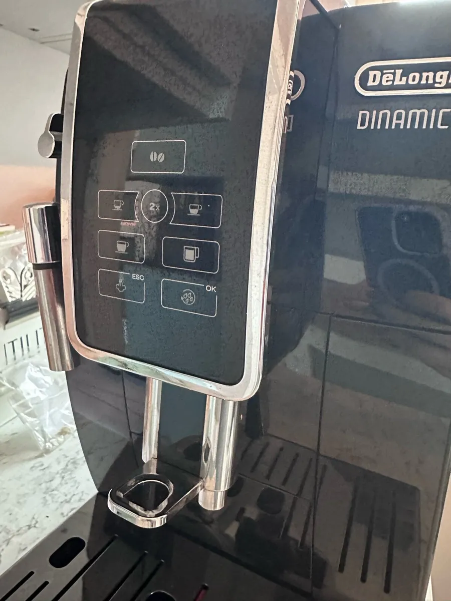 DeLonghi Dinamica Bean to cup Coffee machine - Image 1