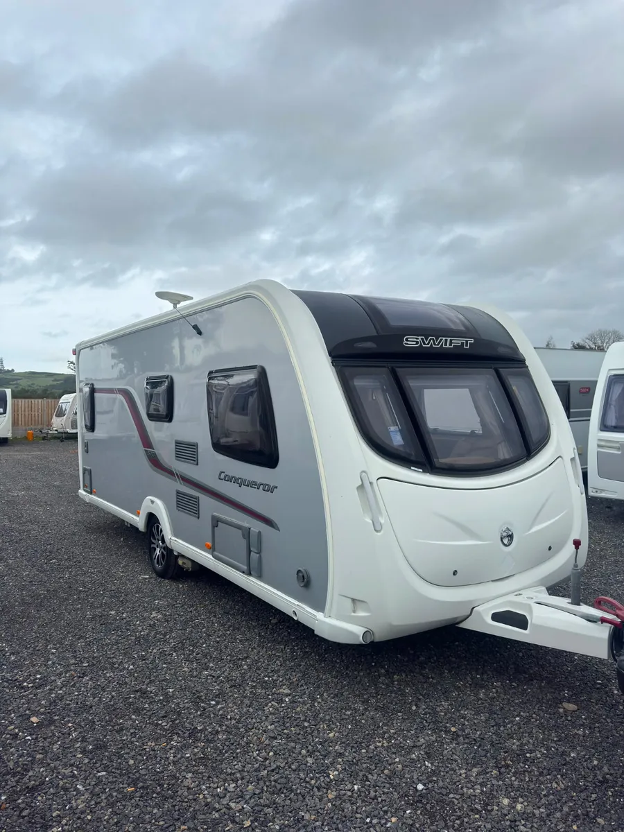 🔥 Swift Conqueror 570 | ALDE | Movers | Awning - Image 2