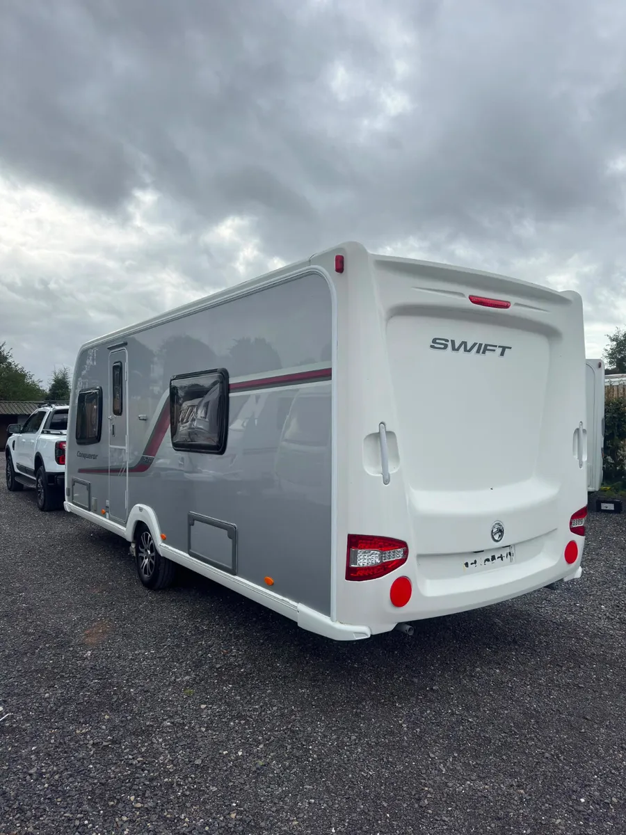 🔥 Swift Conqueror 570 | ALDE | Movers | Awning - Image 4