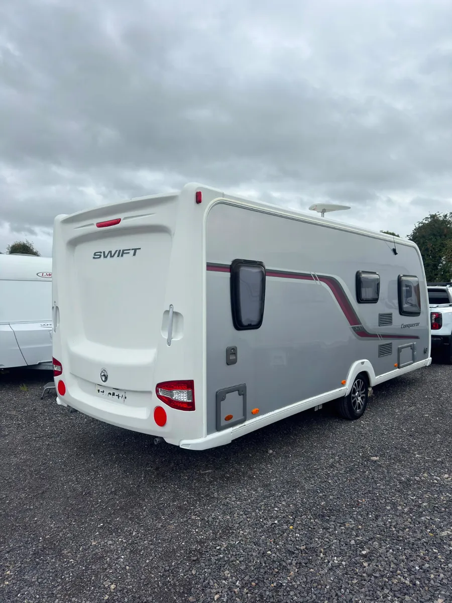 🔥 Swift Conqueror 570 | ALDE | Movers | Awning - Image 3