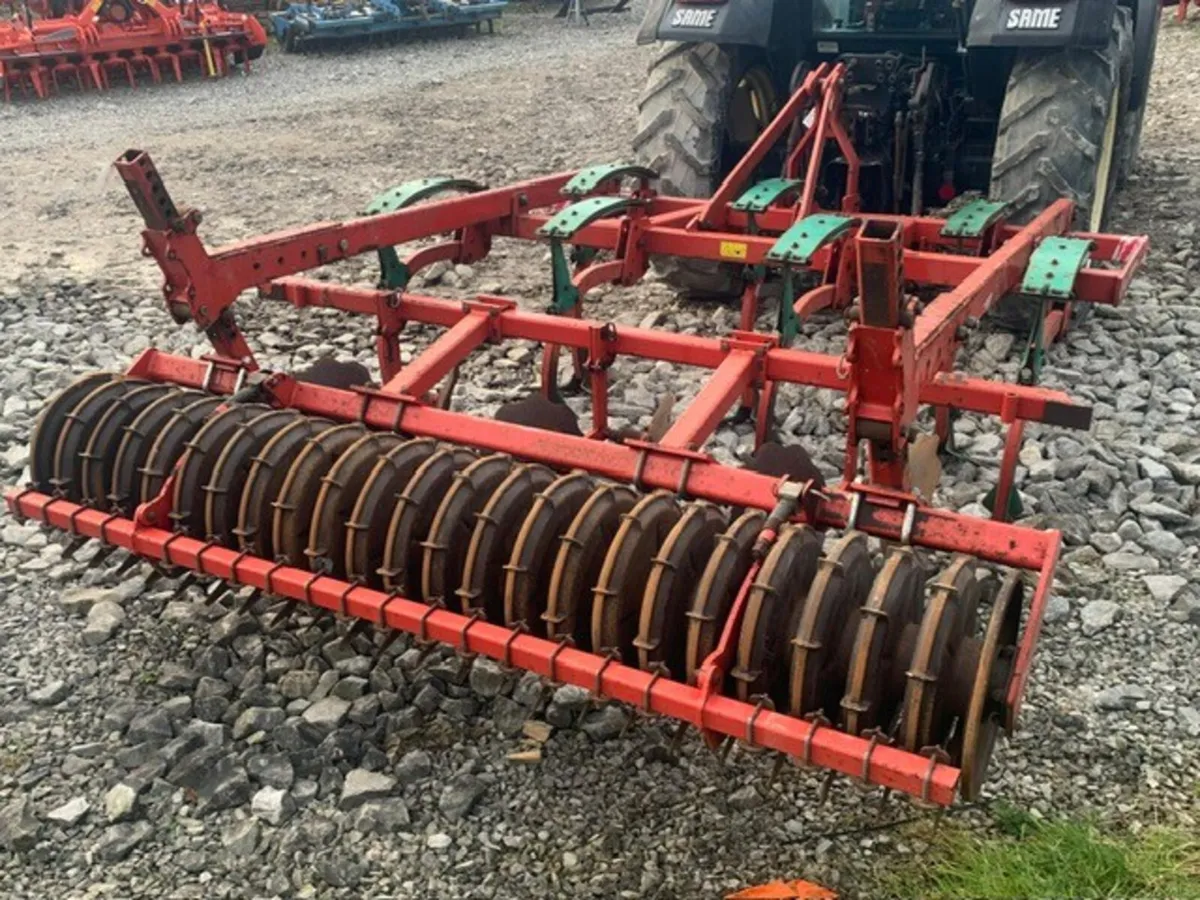 KVERNELAND CLM 3M STUBBLE CULTIVATOR - Image 3