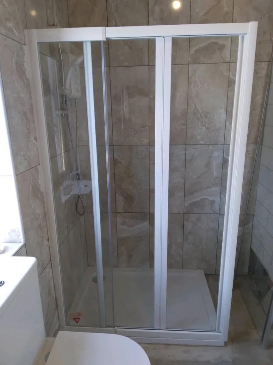 Folding Telescopic Shower Door. NEW.110-120cm - Image 2