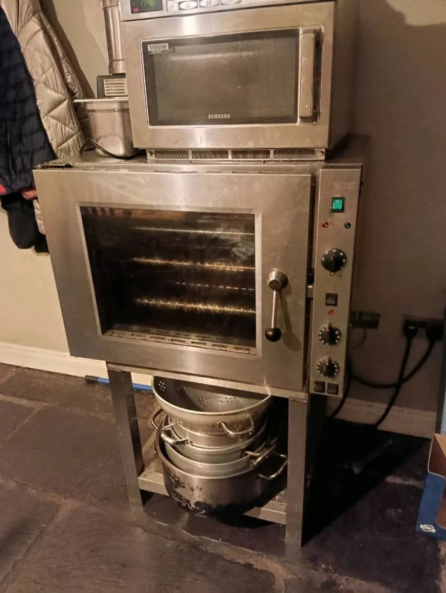 Lincat convection oven - Image 1