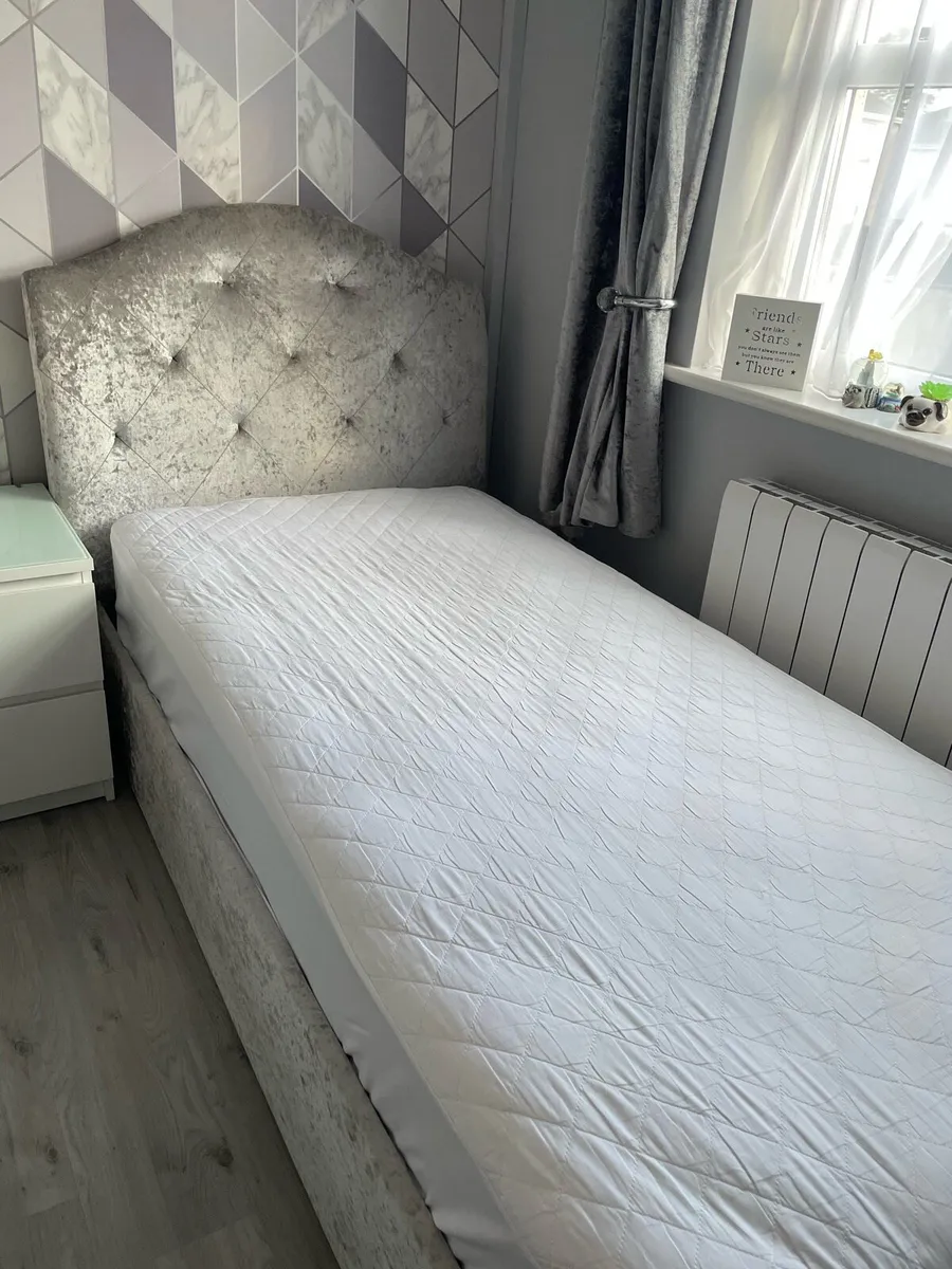 Silver crushed velvet single storage bed - Image 1