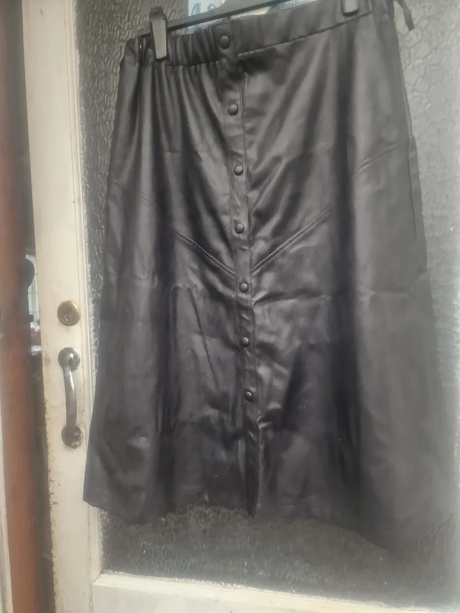 Ladies leather skirt - Image 2