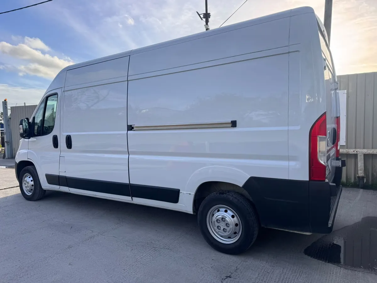 232 Opel Movano L3H2 3.5T-2.2 140-6SP - Image 3