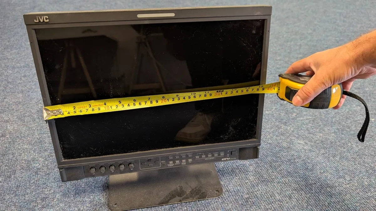 Video monitors - Image 3