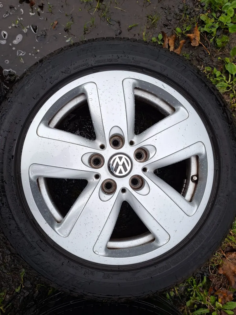 16" Vw Alloys with tyres - Image 1