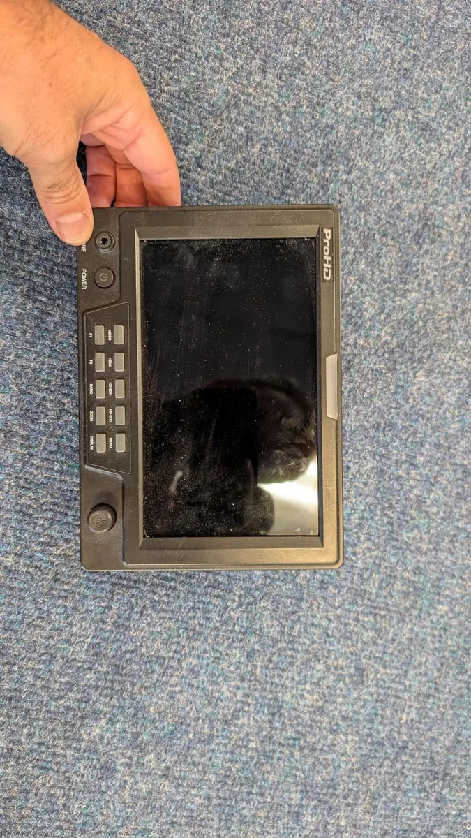 Video monitors - Image 1