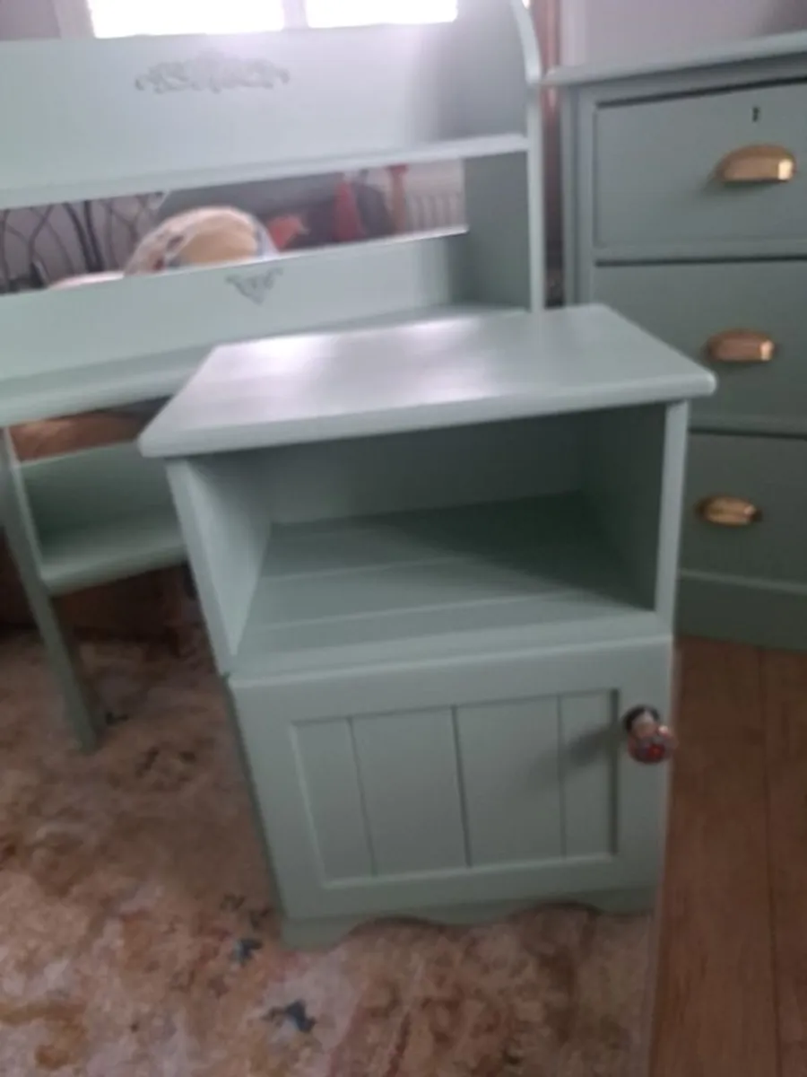 chest of drawers - Image 3