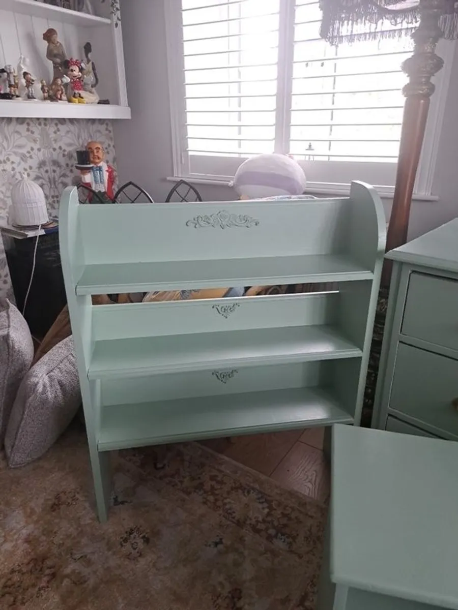 chest of drawers - Image 4