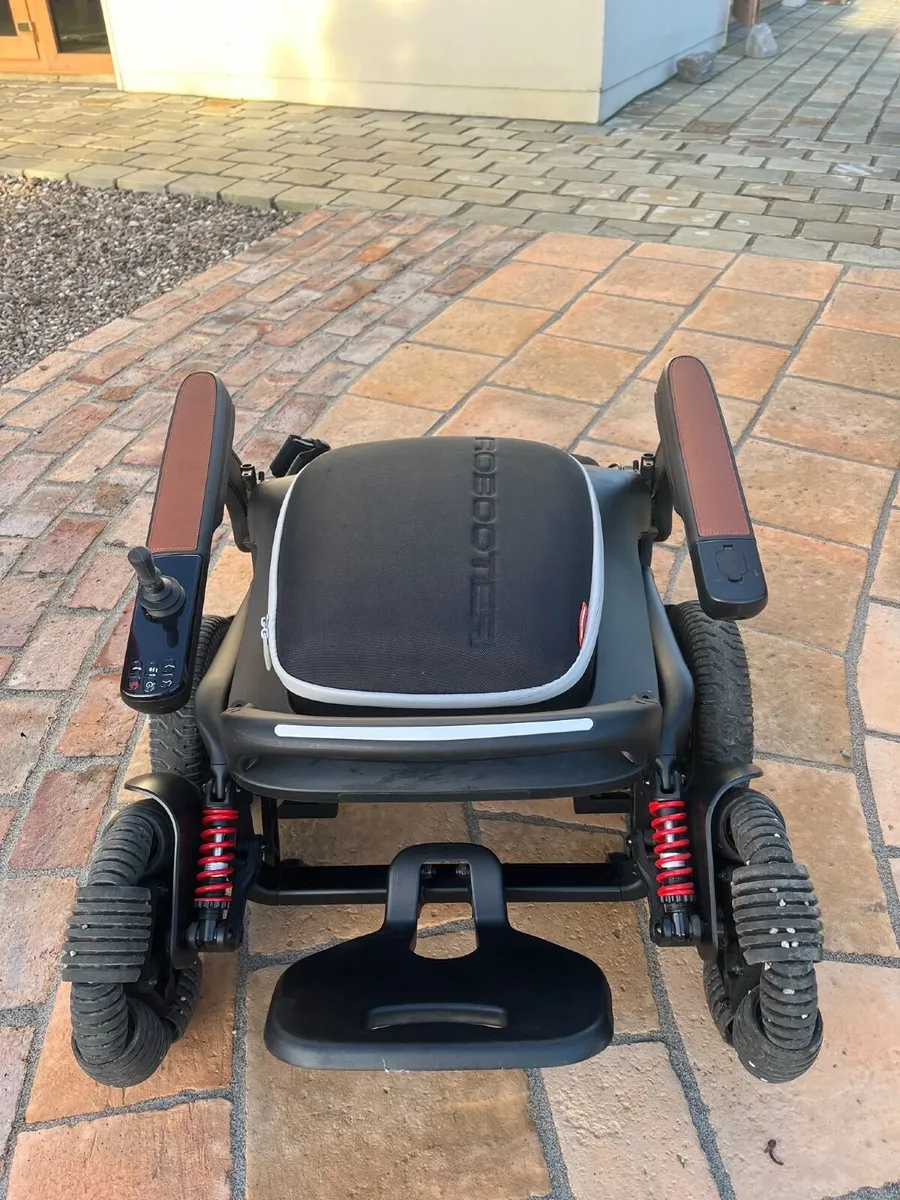 Robooter Folding Electric Powerchair – Excellent C - Image 4