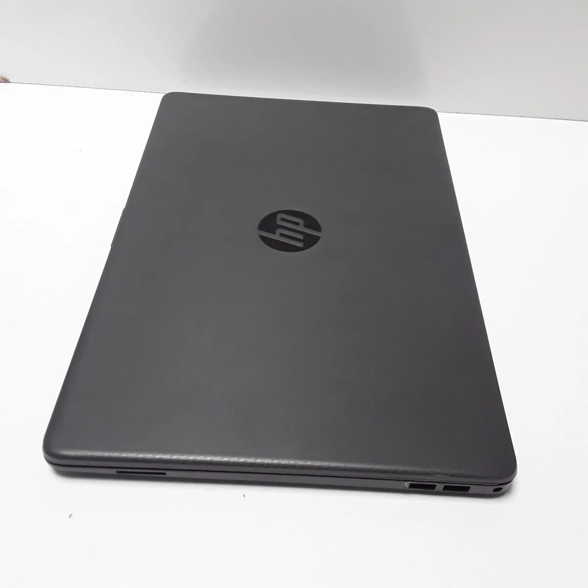 HP 250 G8 Notebook PC | Intel Core i5-1035G1 16GB - Image 1
