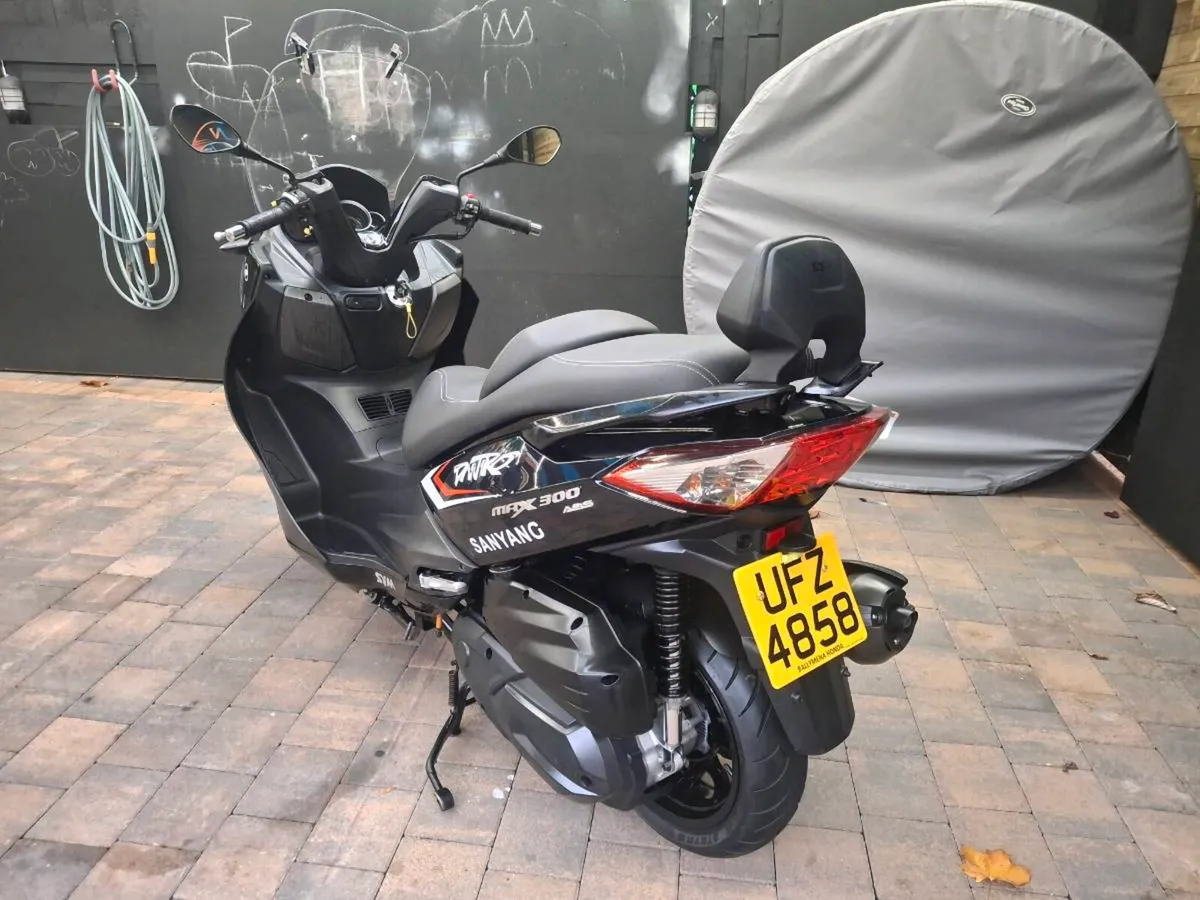 Sym joymax 300 abs - Image 2