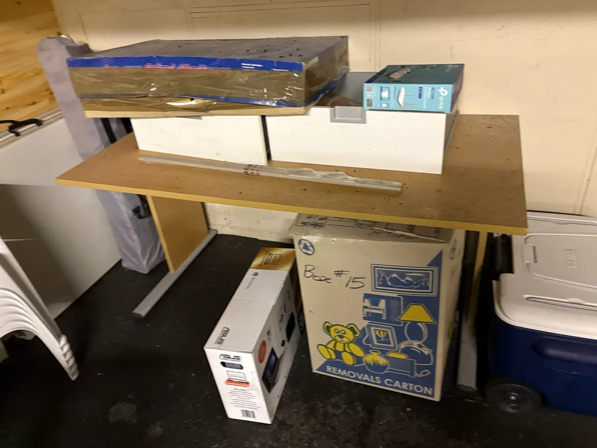 Desks for sale - Image 2