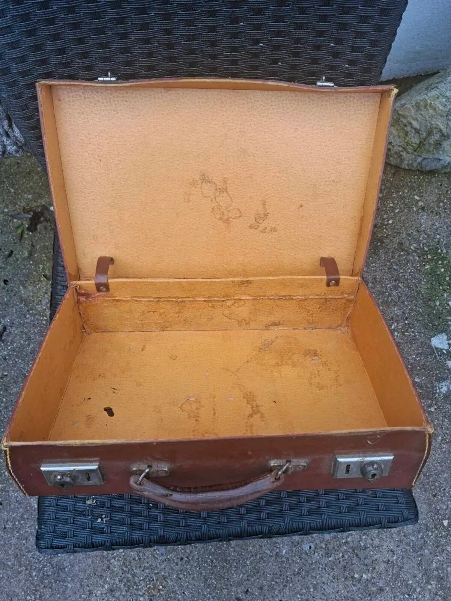 Vintage 1930's British made Brown Leather Case - Image 3