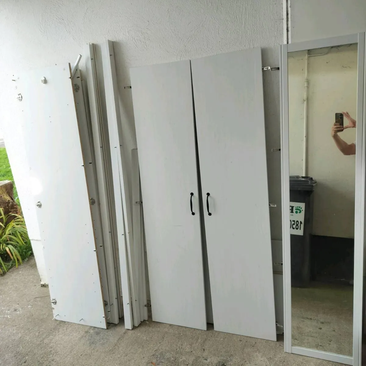 Wardrobe 3 doors