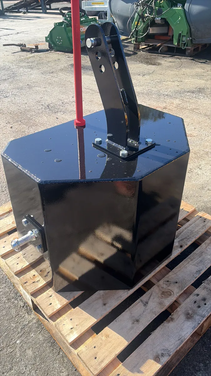 Massey 500 Kg weight block - Image 3