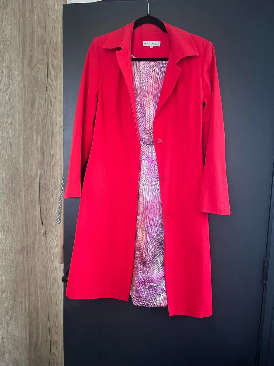 Quin and Donnelly red trench - Image 3