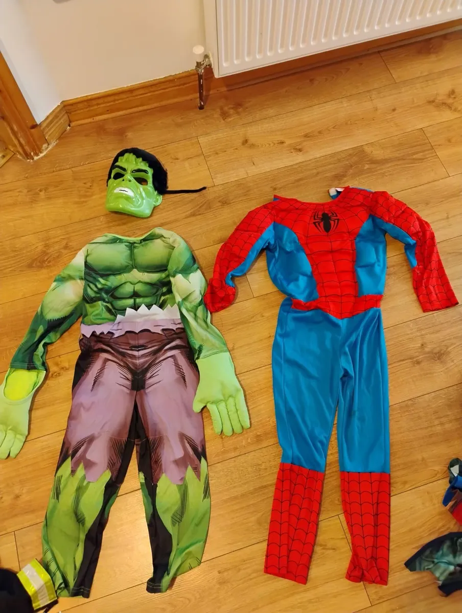 Halloween costumes - Image 4