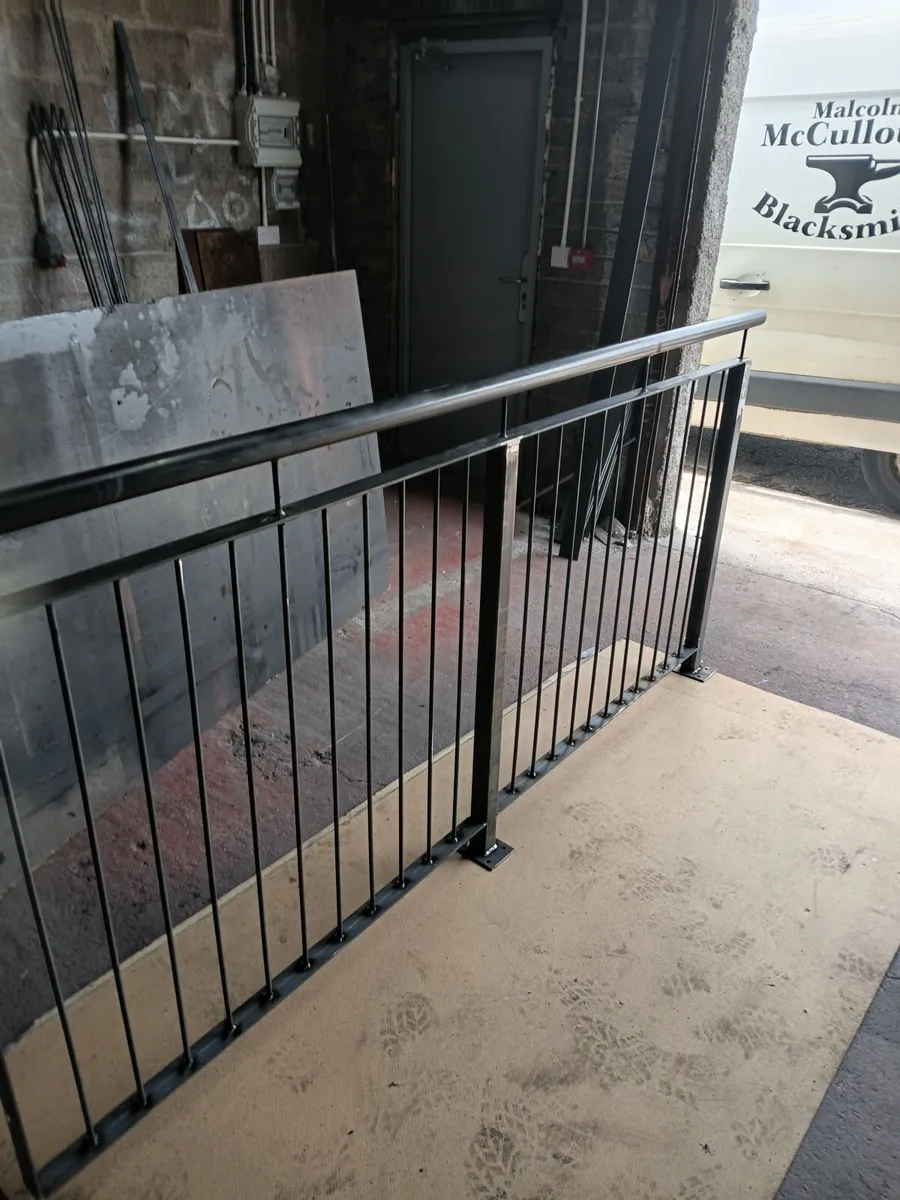 Gates - Image 2