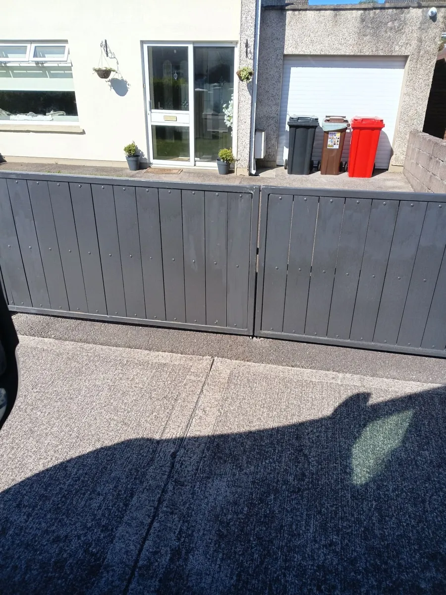 Gates - Image 4