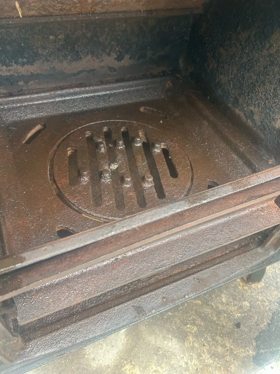 Mulberry Yeats Stove - Image 4