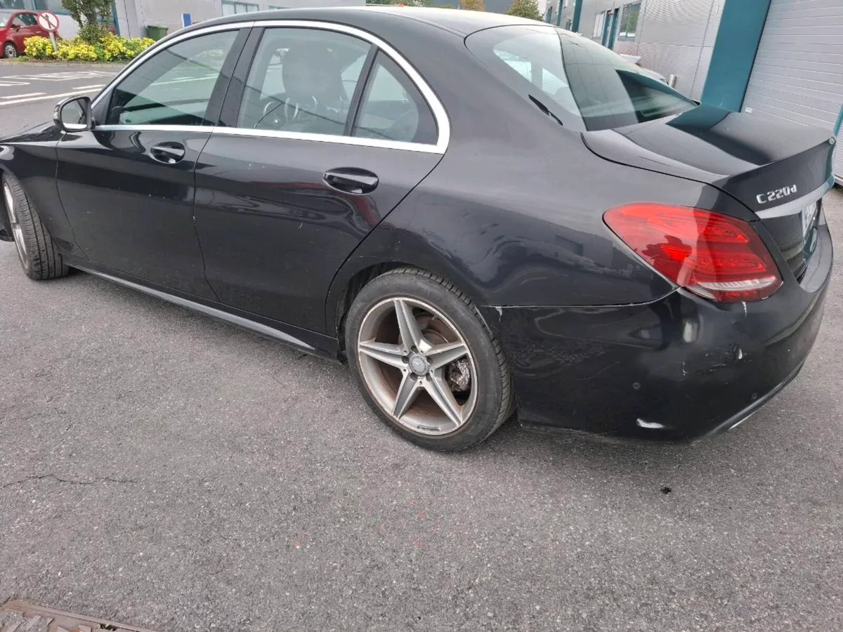 Mercedes C Class 220 Bluetec AMG Line Auto - Image 3