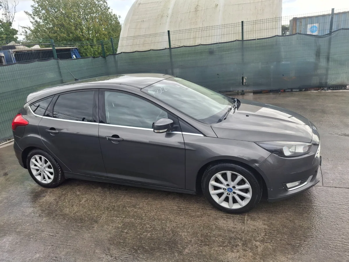 152 Ford Focus  Titanium  1.5 Diesel - Image 2