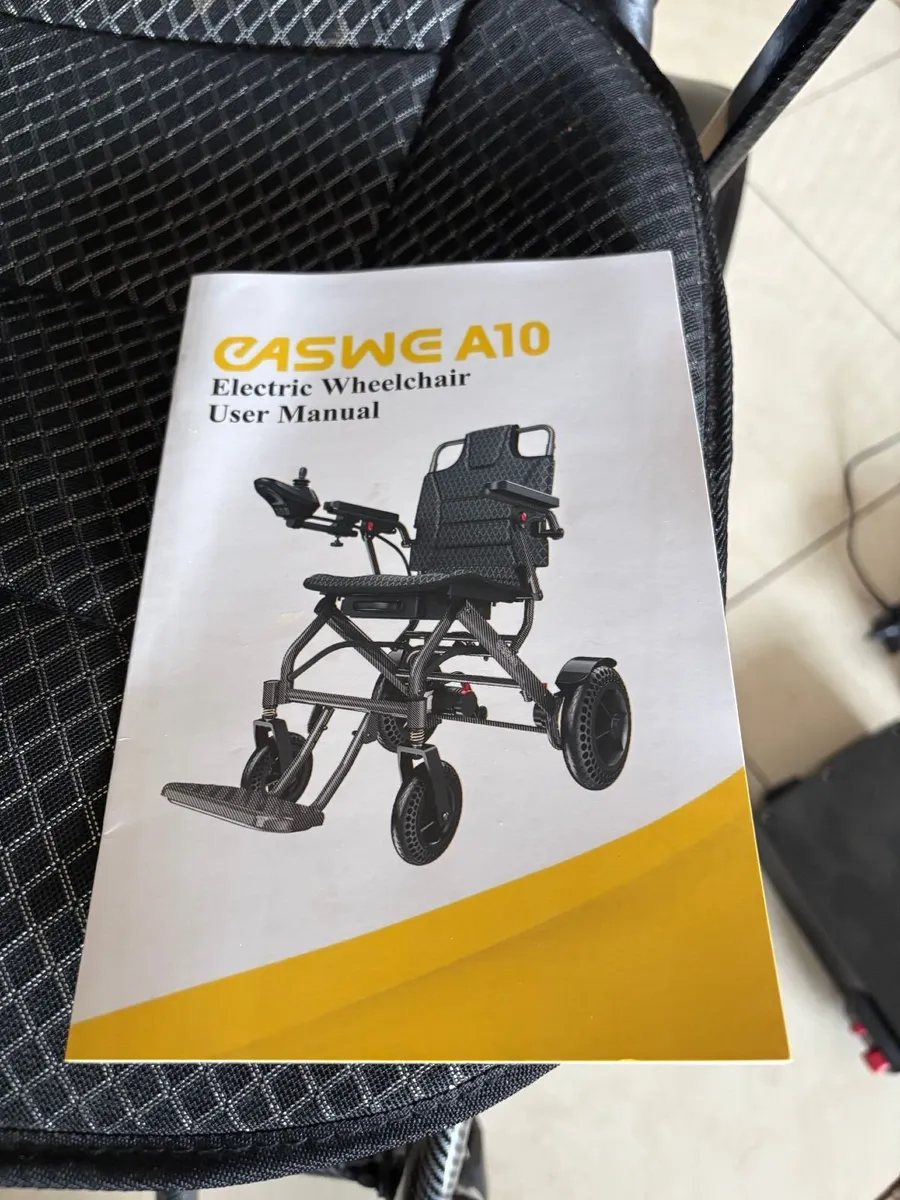 Lightweight Electric wheelchair EASWE A10 - Image 2