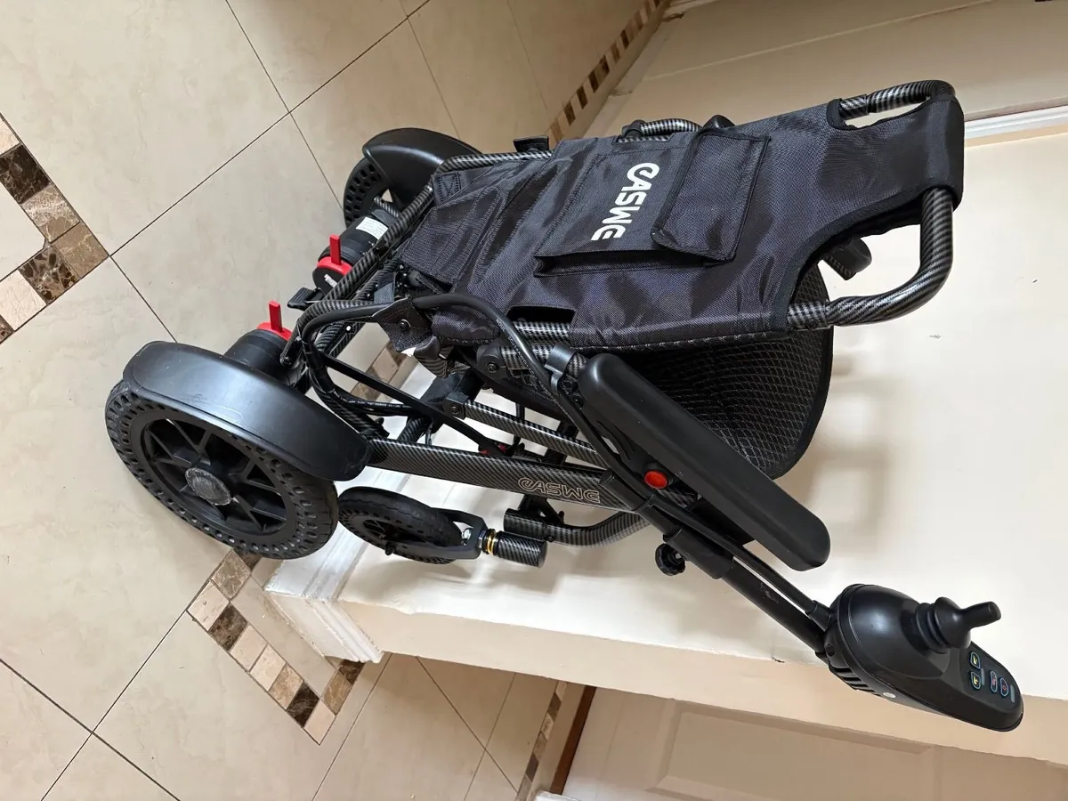Lightweight Electric wheelchair EASWE A10 - Image 3