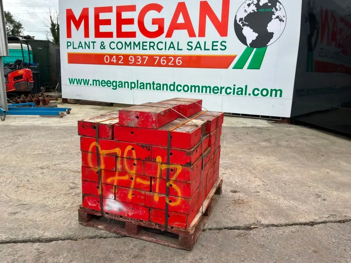 Peri 600mm x 300mm infill formwork panels.....979- - Image 3