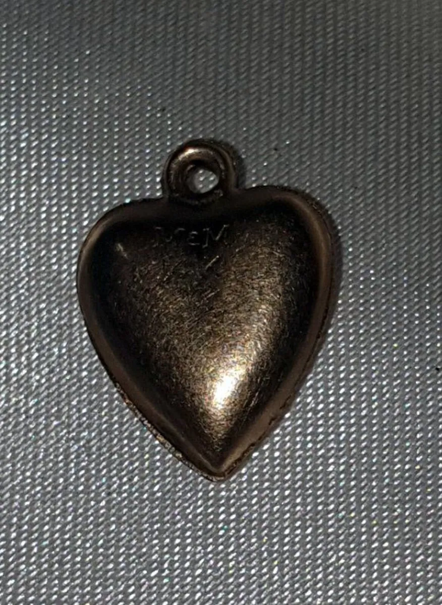 Pristine Vintage 14K Gold Heart Charm (M&M Maker) - Image 3