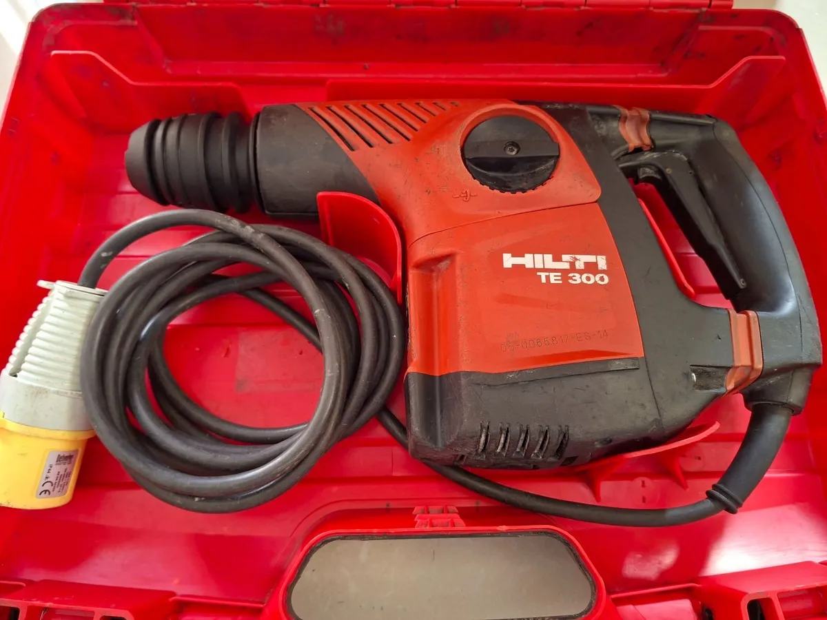 Hilti TE 300-Avr Sds+ Chipping Hammer 110v - Image 1