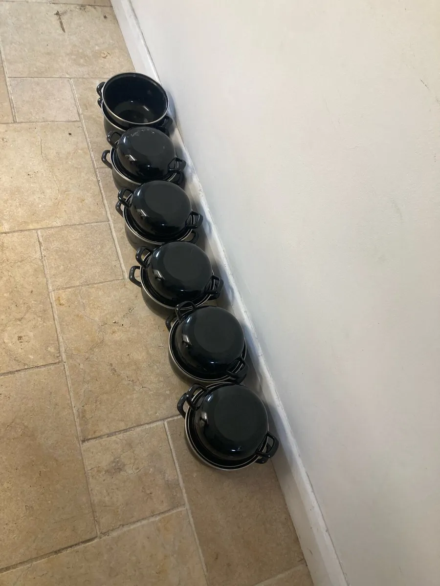 Mussel pots
