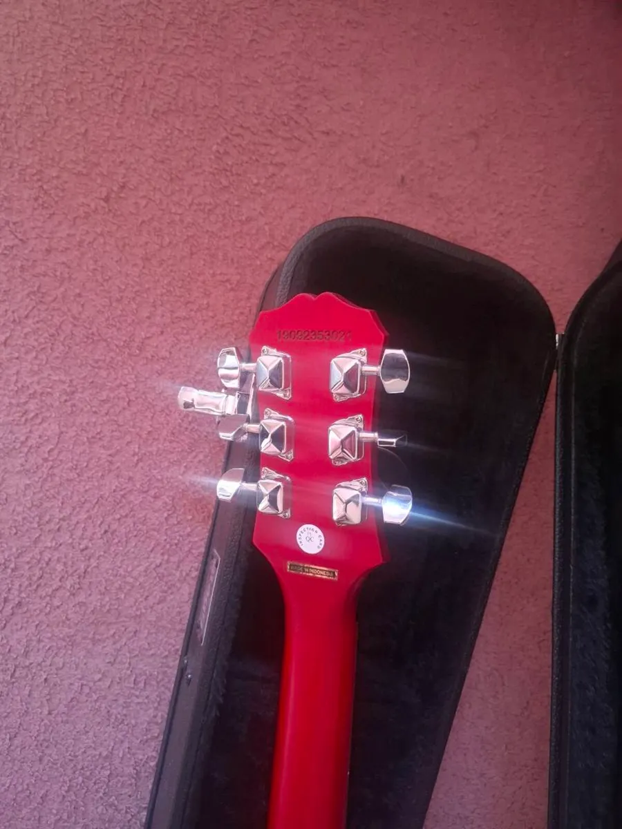 Electric guitar - Image 3
