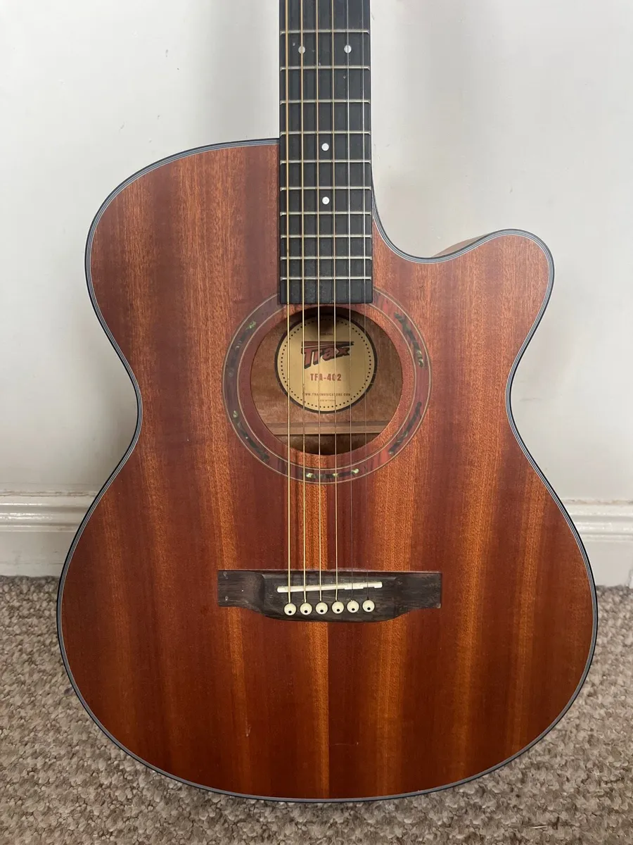 Guitar - Image 3