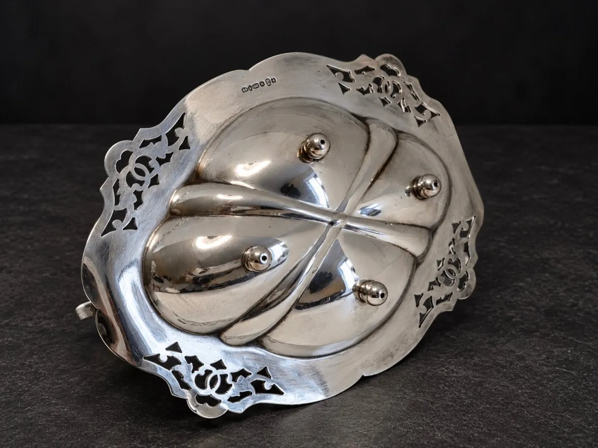 Vintage Silver-Plated Serving Basket - Image 4