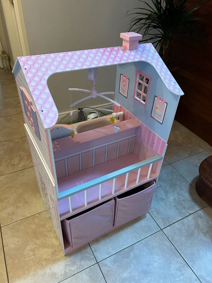 Toy kitchen and Baby doll cot/high chair/ bath set - Image 4