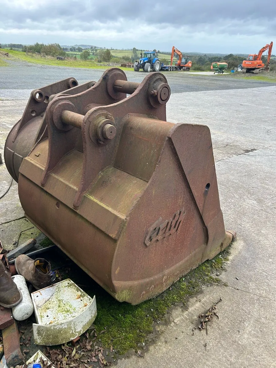80 mm  pin buckets - Image 1