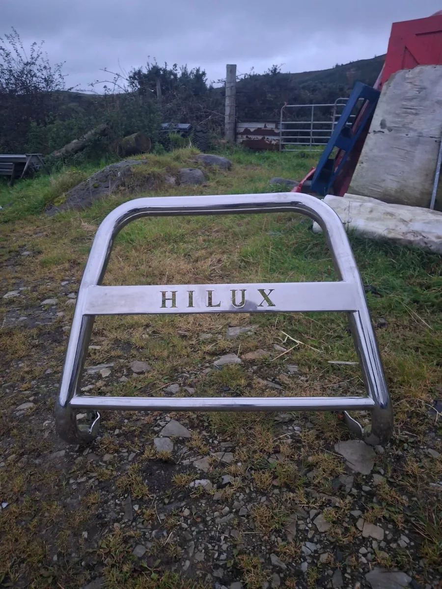 Toyota Hilux bullbar