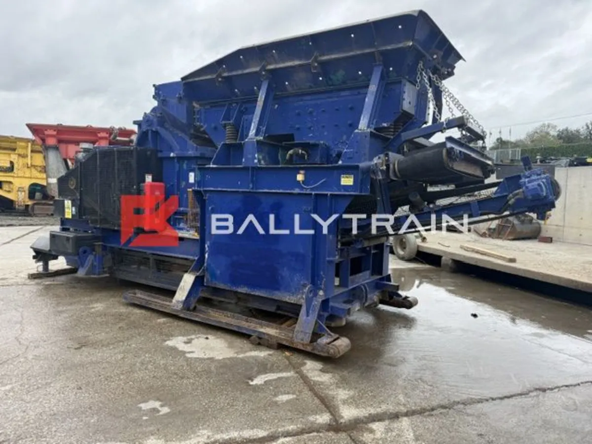 Kue Ken 75S Hook Lift Jaw Crusher (30×20) - Image 1