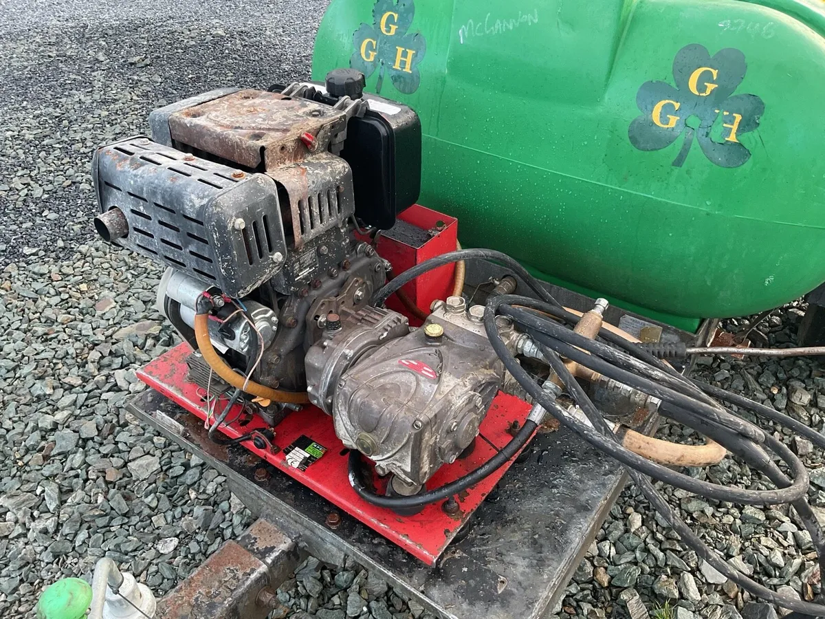 Pressure wash bowser - Image 3