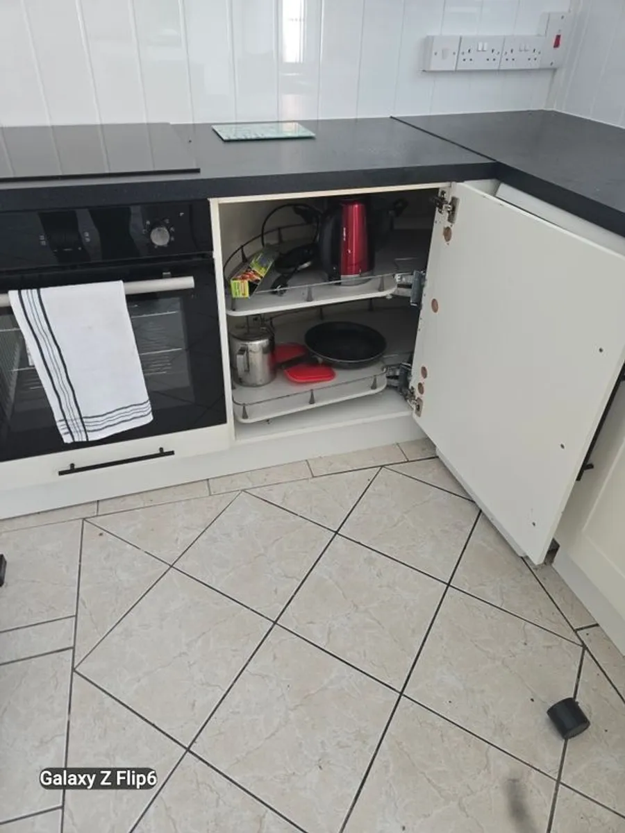 house clearance sale - Image 4